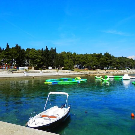 Apartments Nautica II Novigrad  Bagian luar foto