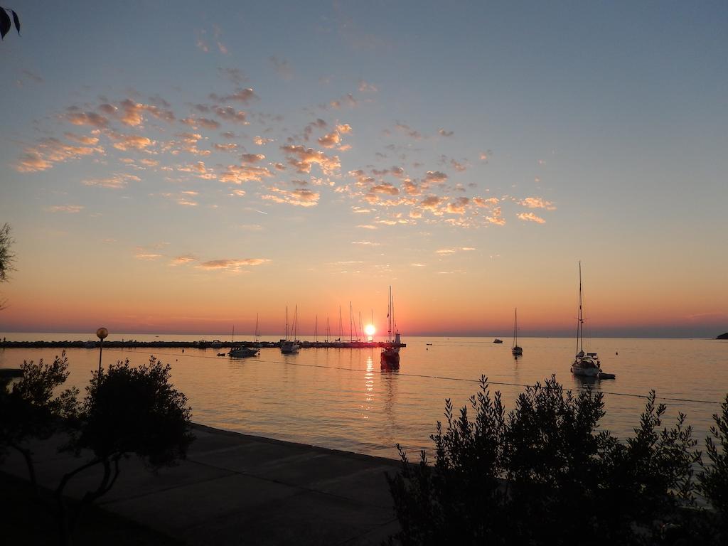 Apartments Nautica II Novigrad  Ruang foto